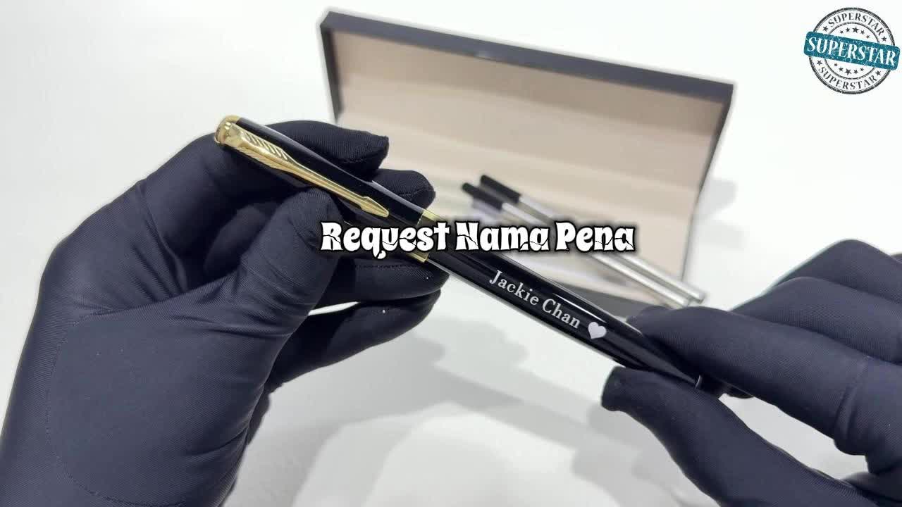DIY Nama Pena Logam Kotak Hadiah Pria Wanita Kantor Bisnis Pena Tanda Tangan dengan 2 Isi Ulang (Hitam)