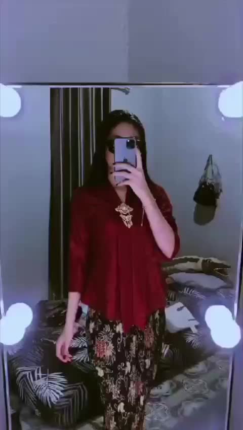 Satu Stel Kebaya Brokat Modern Atasan Kebaya Kutubaru Floy Kartini Lengan 7/8 Baju Kondangan Dewasa