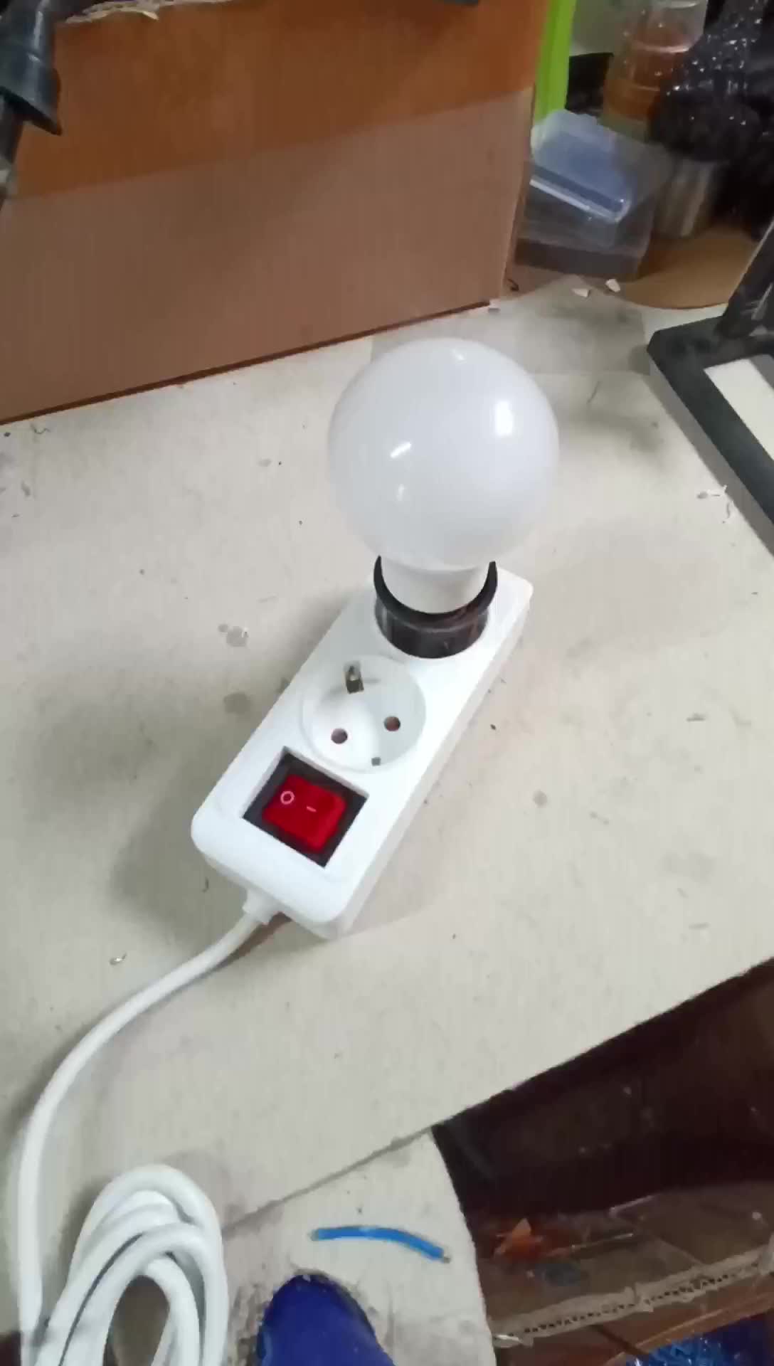 Stop Kontak + Kabel 3 Meter 2/3 Lubang SNI