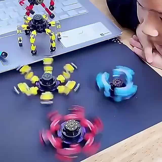 ROBOT TENTACLE FIDGET SPINNER 3D ANIMASI puzzle putar kaki gurita viral clover lynn store rekam hp bisa gerak dibentuk bentuk aneka warna warni glow in the dark GID spiner