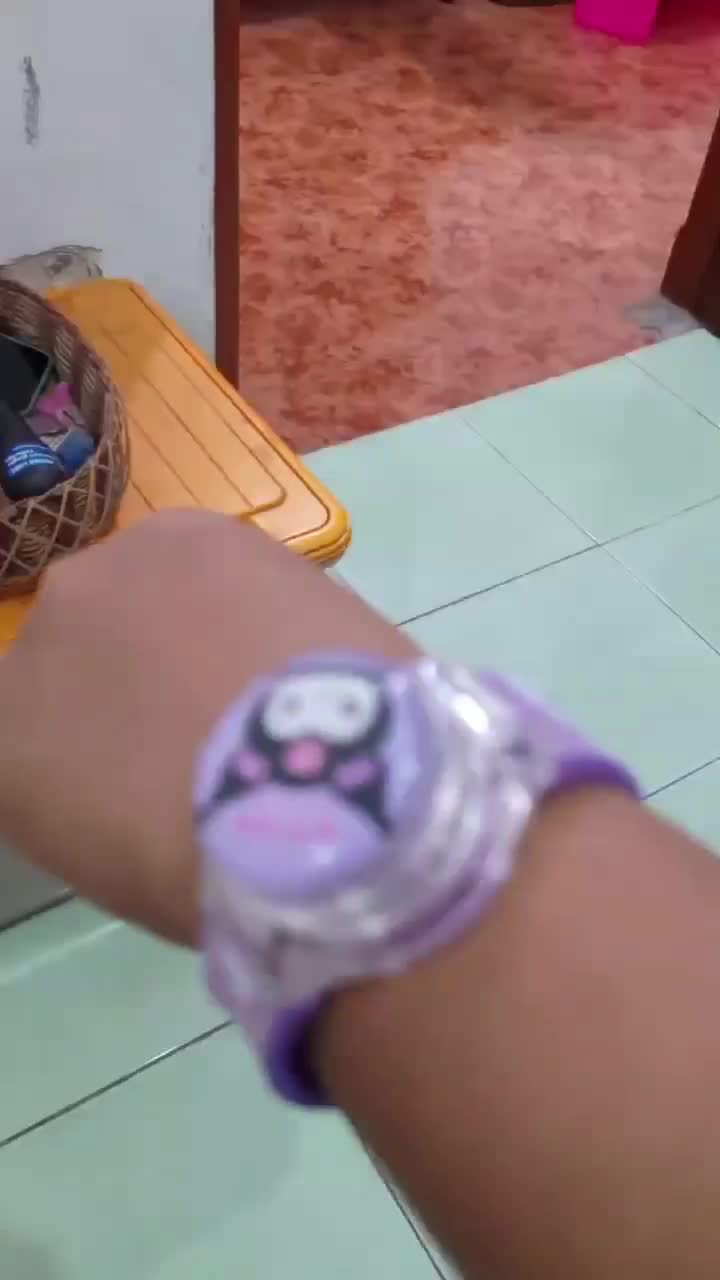 Jam Tangan Mainan Anak Karakter Spiner Music & Lamp Cocok Untuk Hadiah, Hampers, Dan Kado Orang Tersayang (Bisa Di Buka Tutup Bagian Atas nya, Bisa Menyala Lampu nya, Keluar Suara Musik nya)