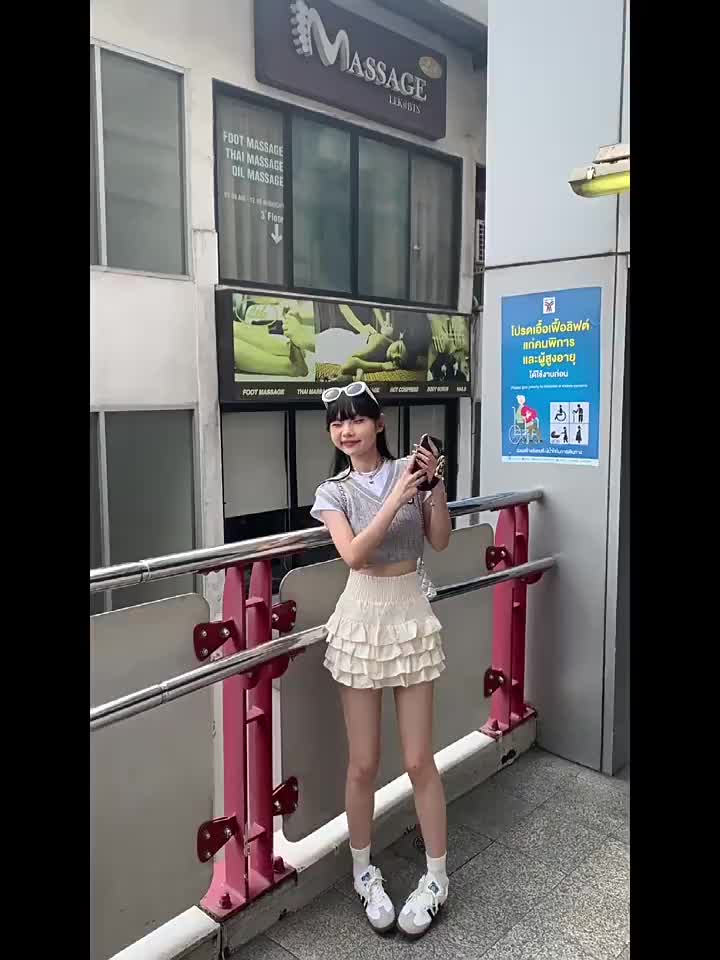 Rok lipit pinggang tinggi gaya Korea Rok lipit A-line berpinggang tinggi cocok untuk menari berpesta Panjang Standar Pendek Putih Hitam Waist High Mini Wanita