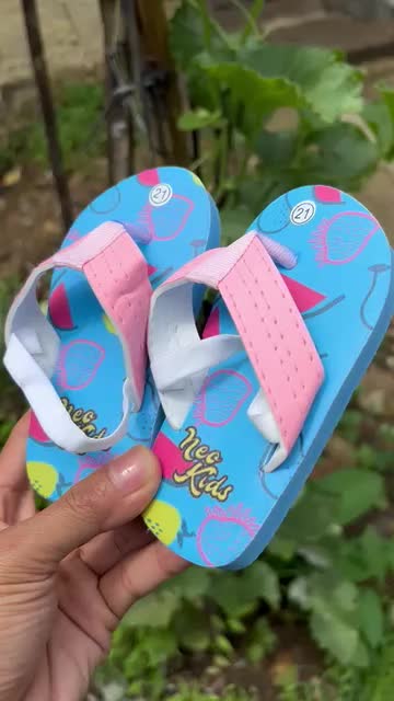 Sendal Jepit Anak Perempuan Motif Semangka dengan Tali Belakang Terbaru - Berbagai Ukuran Pakaian Sandal Fashion - Kaki