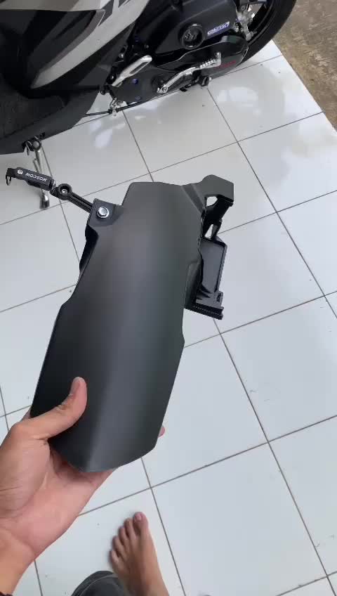 Spakbor Kolong Hugger Airblade Original Vietnam PNP Beat Deluxe Tanpa Coak Filter