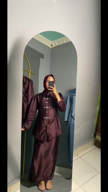 OneSet kurung melayu Widi Set Satin + rok satin (velvet) Wanita Dewasa (pre-Order 3-5 hari) Lembut Nyaman Satin Setelan