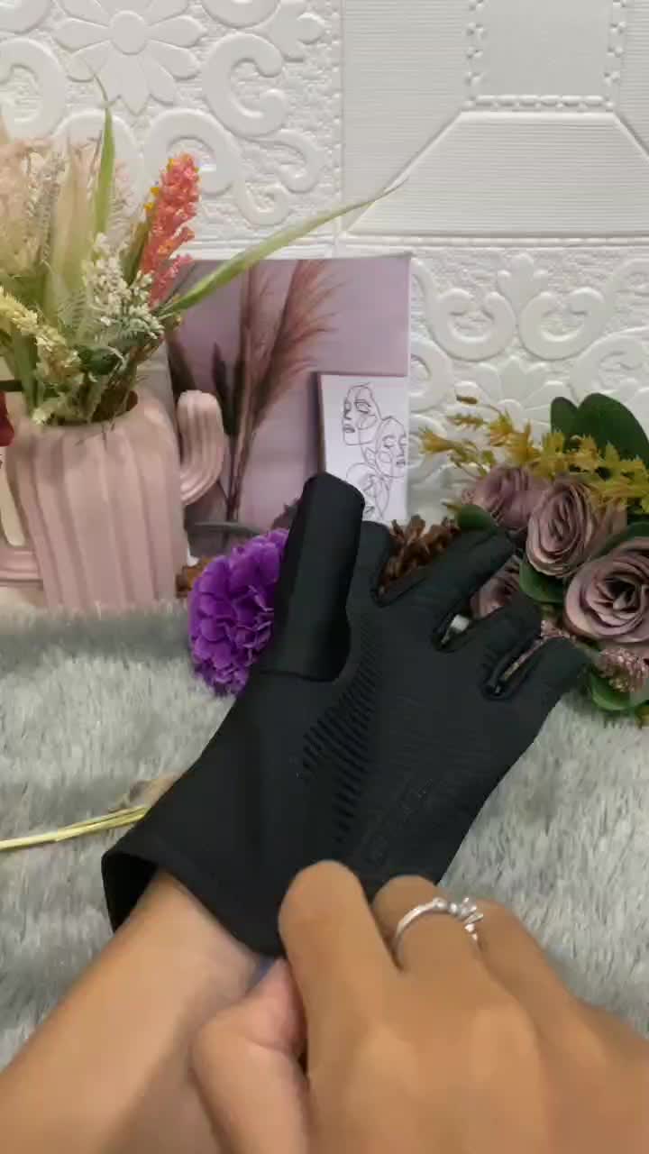 (COD) Sarung Tangan Motor UV Sepeda Pria Wanita Ice Silk Gloves Anti Slip Es Sutra Nyaman dan Bernapas Cewek Anti Air Touch Screen Setengah Jari Half Finger bersepeda sarung tangan olahraga sutra es pink serat sarung tangan sutra es  abu-abu biru