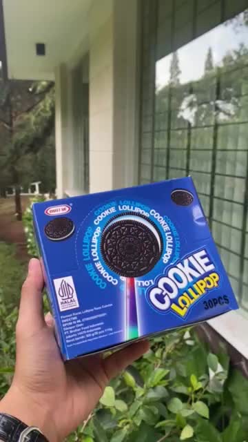 Cookie Lollipop Oreo Light 1 box isi 30 pcs Permen Candy Lolipop Food Snacks