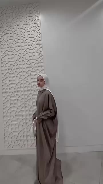 Abaya CHAMELI. elegan. Abaya premium