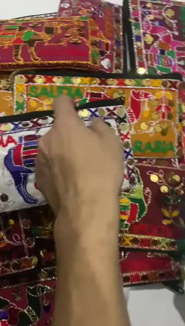 ￼dompet untah arab saudi oleh okeh haji ukuran 22x11cm 1 pc / 1 biji Wanita Kartu Perempuan