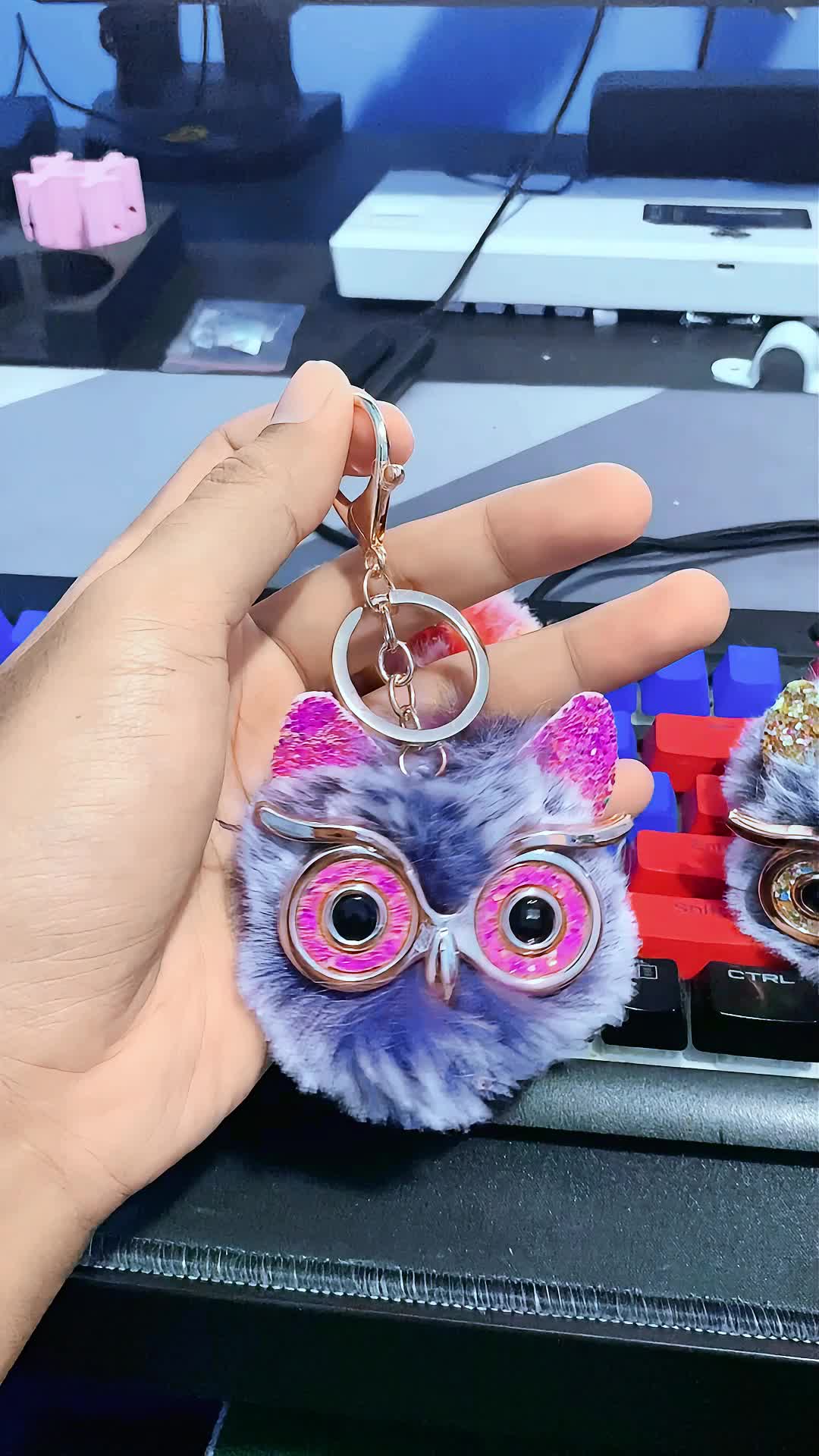 HUMAIRA Gantungan Kunci Pom Pom Bulu Gantungan Tas Lucu - CC032