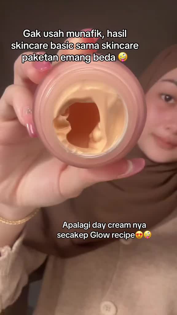 Beeganic Botanical Tone Perfecting with UV filter Day Cream dengan UV Filter Mencerahkan Pelembab Wajah Pencerah Perawatan Moisturizer Aging Berminyak Acid Hyaluronic Hitam Ceramide
