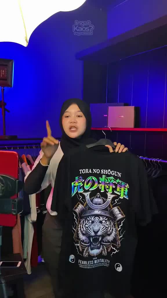 Kaos Distro TORA NO SHOGUN Reflektif Rainbow HUMBEL Tshirt Distro Unisex Pria Wanita Cotton Combed 24s DTF Nyaman Keren Gratis Ganci & Sticker [TERSEDIA UKURAN BIG SIZE]