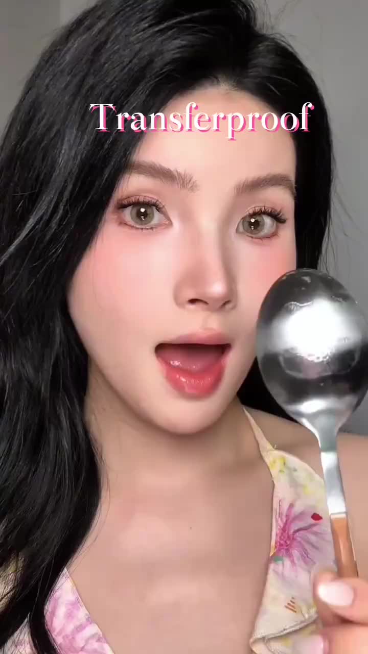 [ 2 PCS ] PINKFLASH Transferproof Bubble Glowy Tint Lips Bubble Long-lasting Smooth and Fresh PFL21