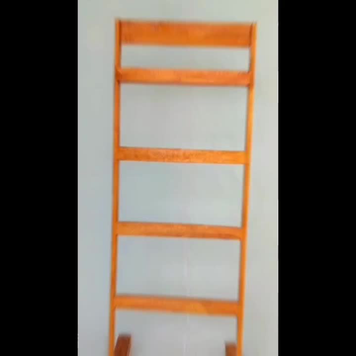 Tempat Mukena dan Sajadah Rak Peralatan Sholat Ladder Hanger Kayu Minimalis