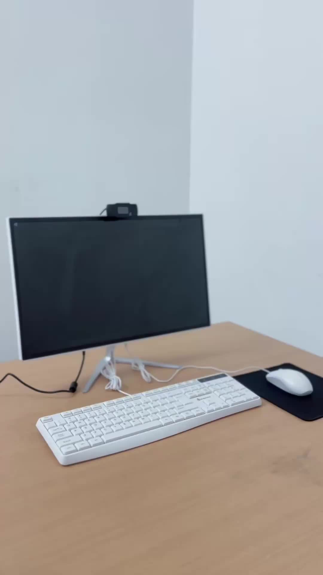 Komputer Full PC All-in-One Baru Terbaru HD Super Tipis Intel Core i3/i5 Untuk Rumah, Belajar, Kantor, Gaming dan Hiburan - 19/22 Inch Gratis Keyboard dan Mouse! . Kemasan karton dan busa Rak Kayu Inklusif Garansi 1 Tahun Windows 10 Ssd White