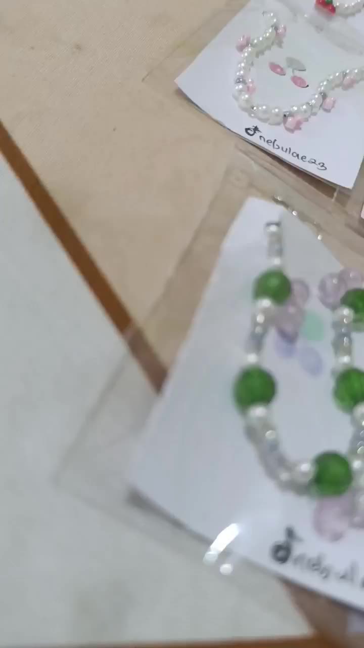 accesories | gelang cherry aesthetic