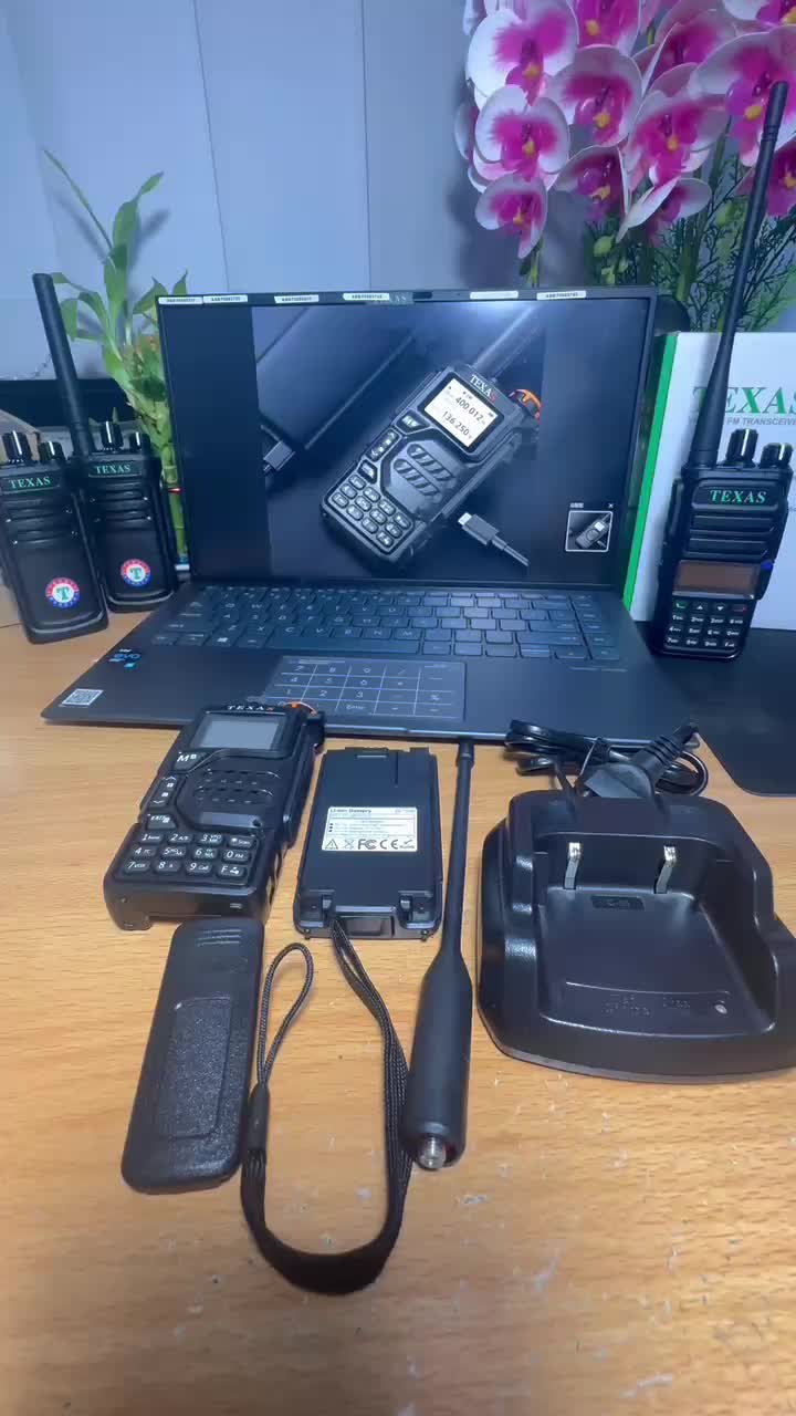 HT Multiband Texas Tx3 UP TO 10 KM Walkie Talkie TWO WAY RADIO