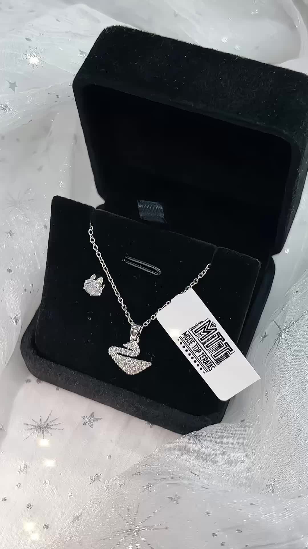 Mode Top Teratas - Set Perhiasan Kalung Dan Anting Titanium Silver Swan Jewel Set Terbaru