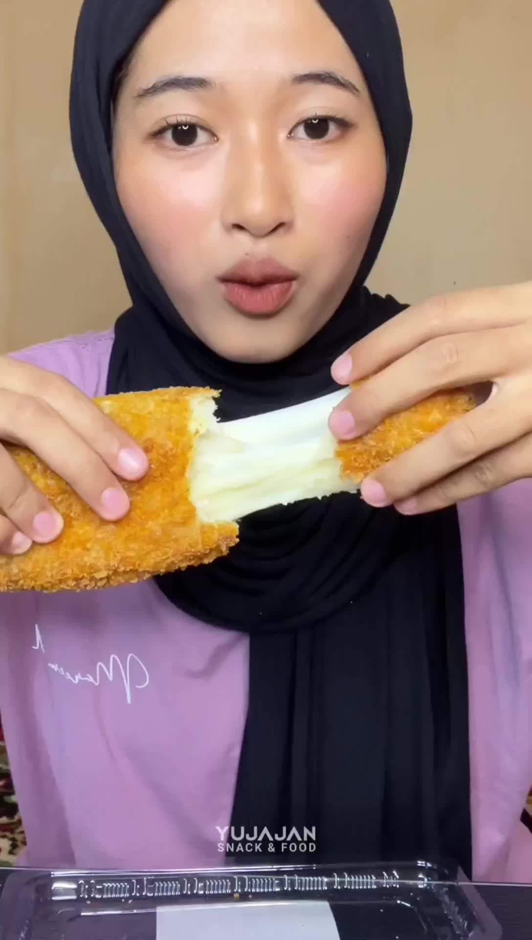 CORNDOG MOZARELLA FROZEN (KHUSUS PULAU JAWA) By Yujajan Snack & Food