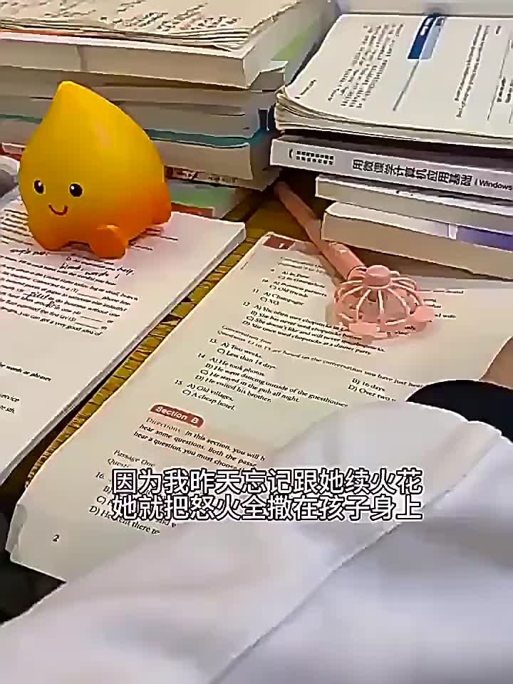 Mainan Squishy Api / Mainan Squishy Viral Anti Stress/Boneka Squishy Bentuk Api