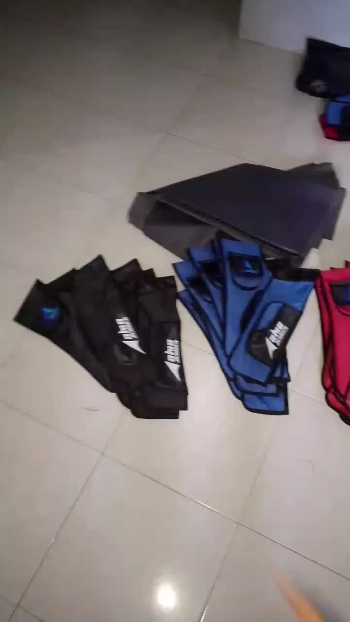 Quiver Customs bisa sablon custom sesuai keinginan