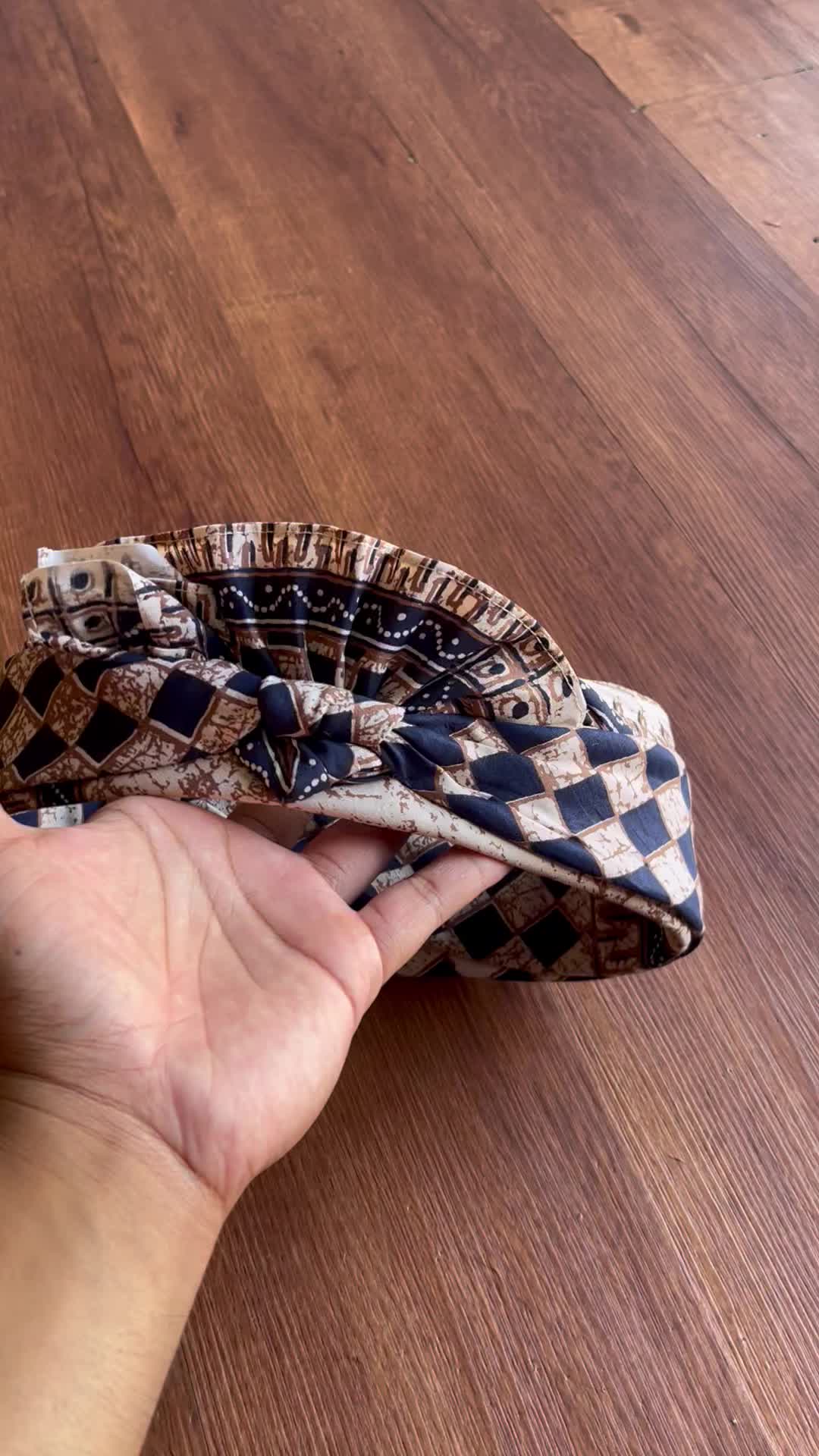 Udeng batik bahan semi tulis