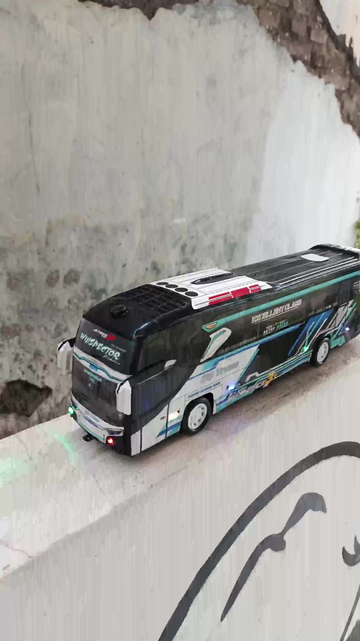 Miniatur bus tolelet basuri PO.QQ TRANS WINSPECTOR full lampu tolelet
