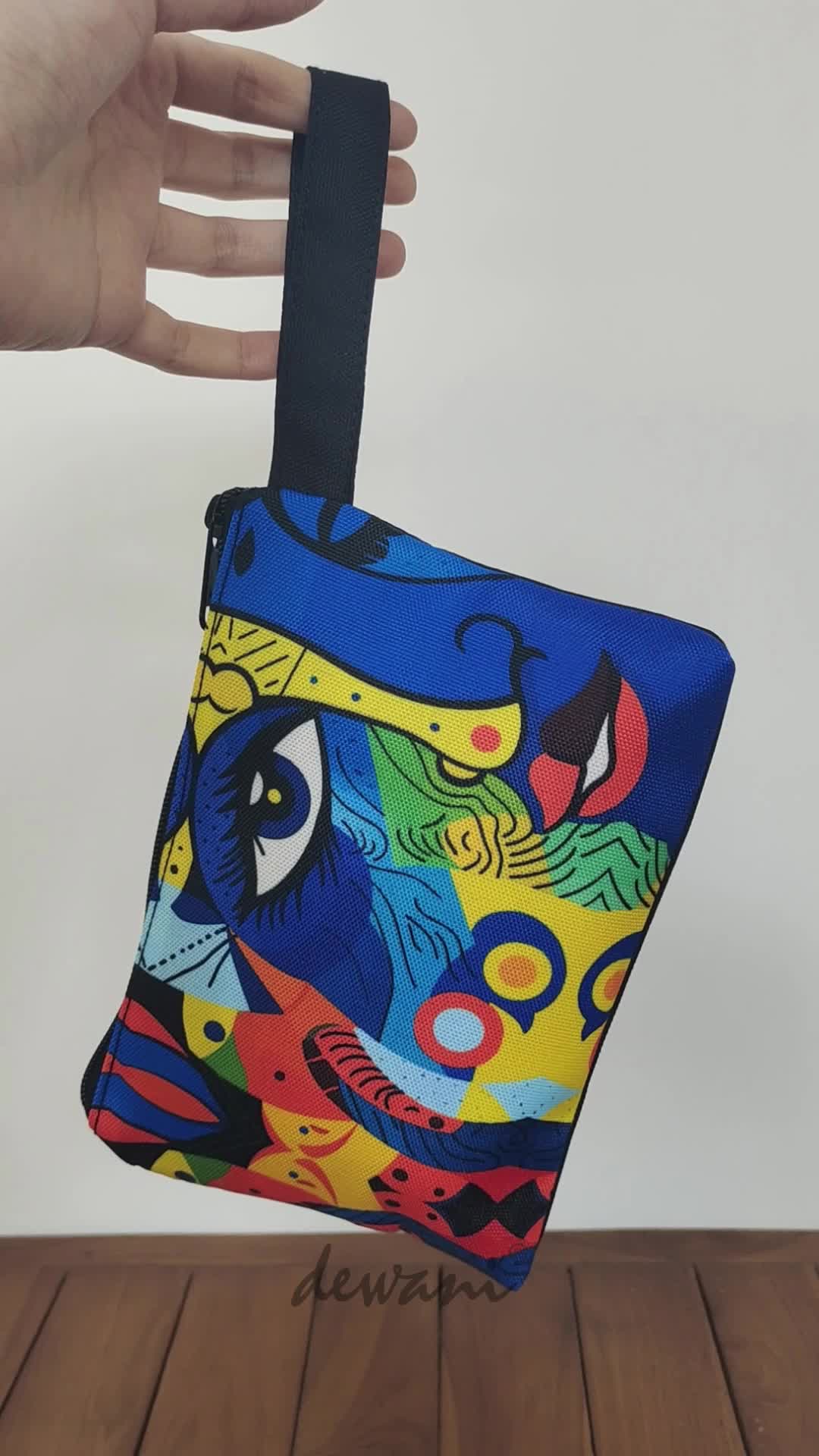 Pouch Souvenir Abstrak Dompet Seri Abstrak
