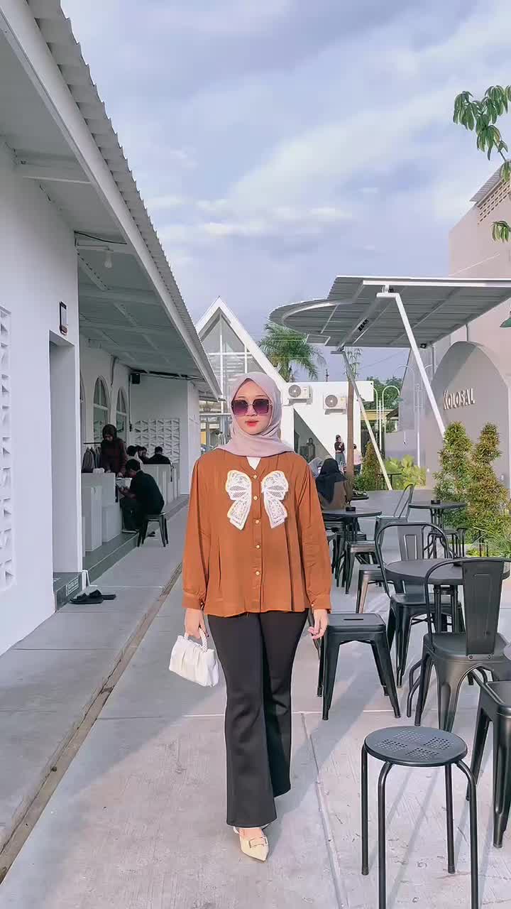 Mika Shirt - Kemeja Wanita Kombinasi Burket - Atasan Wanita Bahan Rayon Twill Adem