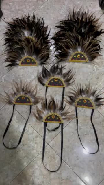 kalung bulu.adat datak dan papua.cocok untuk semua acara Dewasa Anak