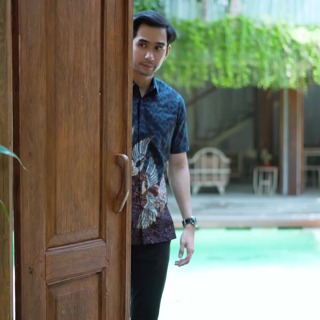 Hadinata Batik Kemeja Pendek Superfine Rajendra Rihana