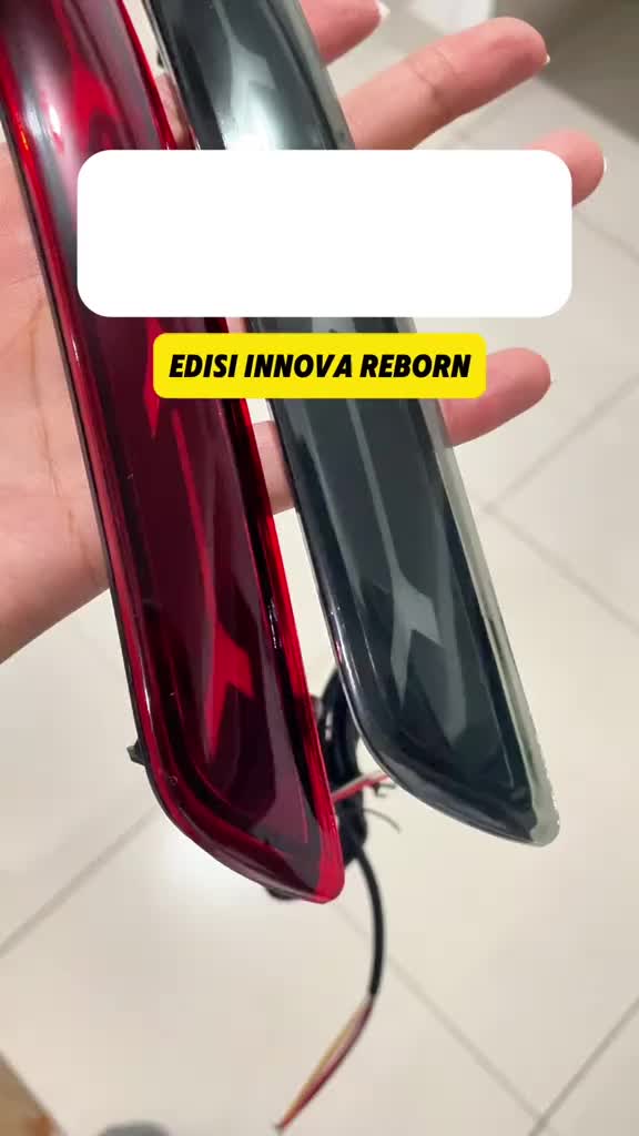 Lampu Reflektor Bumper Toyota Innova Reborn 2016 - 2025 Mika Smoke / Merah 1 Set Car