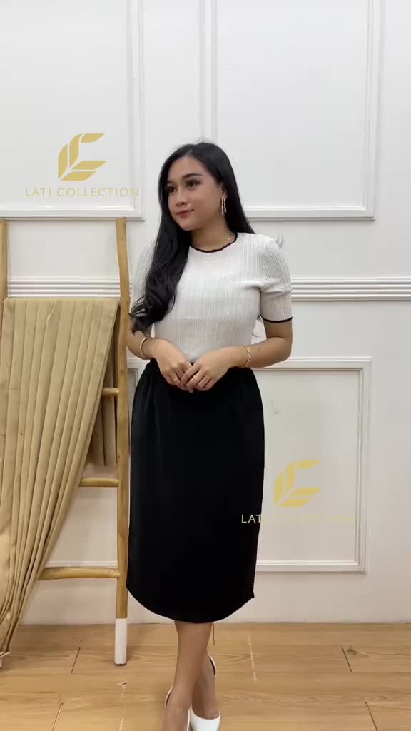 Rok Span Hitam Kerja Formal Polos Wanita Pendek Sebetis 7/8