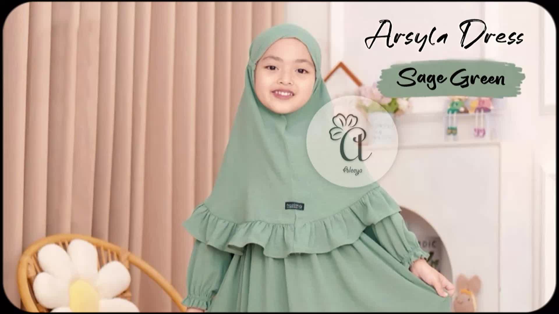 Arsyla Gamis  Muslim  Baju Anak Satu Set Dengan Kerudung Bahan Crinkle