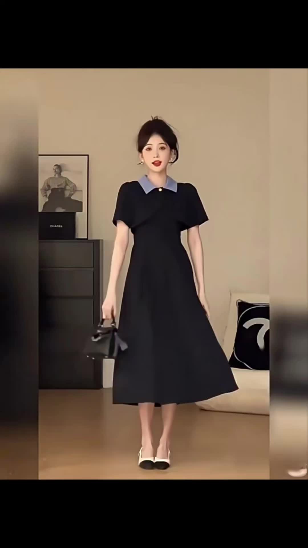 Mini & Midi Dress Hitam Wanita – Fashion Korea Kekinian, Kerah Peterpan Korean Look Dress Wanita – Gaun Hitam Elegan Kerah Biru, Lengan Pendek K017 Casual Nyaman