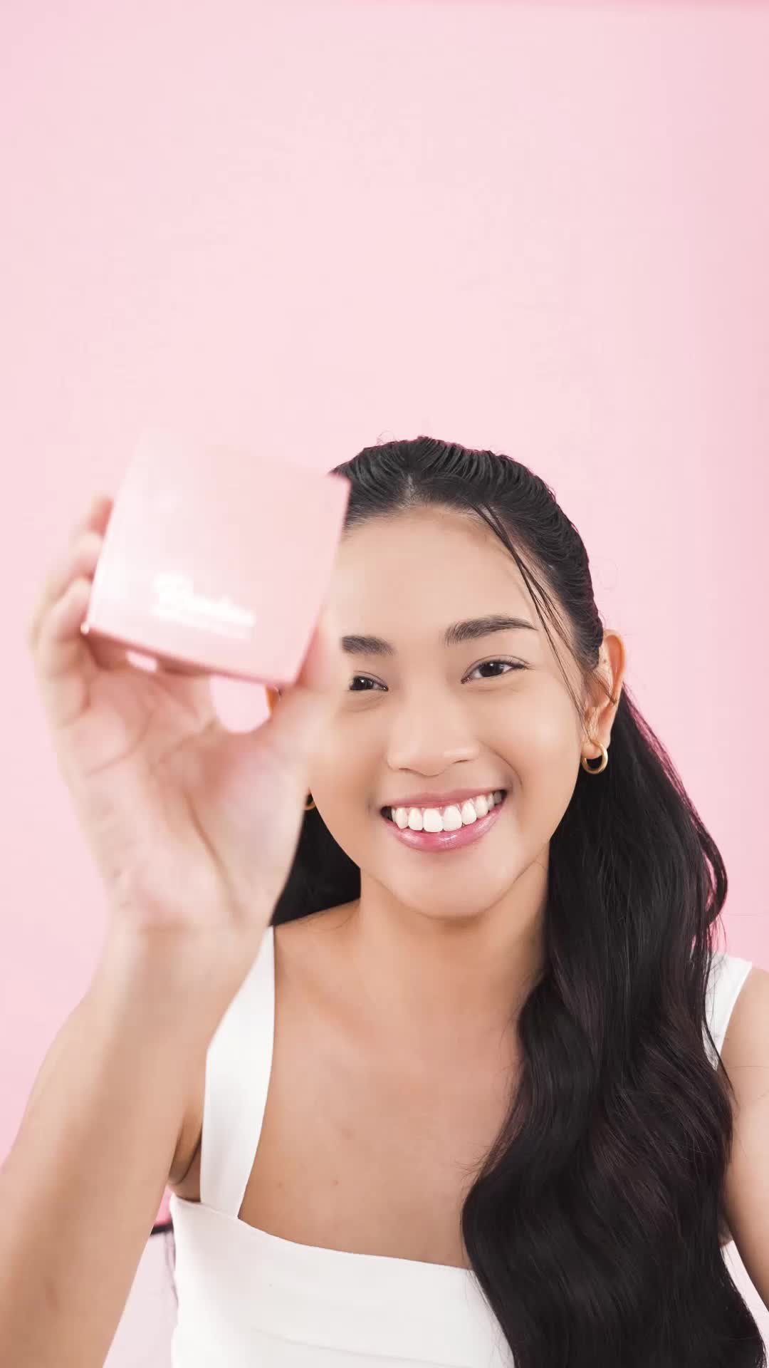 Reveline REFILL Bedak Two Way Cake with Puff (14gr) | Brightening Two Way Cake Compact Powder