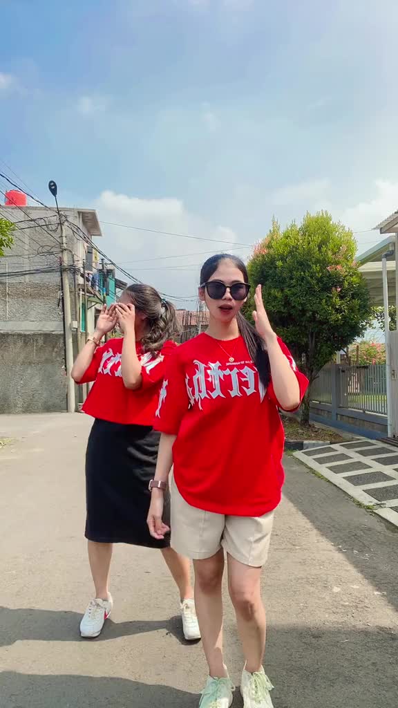 Kaos Unisex Oversize - Kaos Distro Unisex - Kaos Atasan Cotton Combed 24s - Varian NEVERTHAT MERAH UNISEX