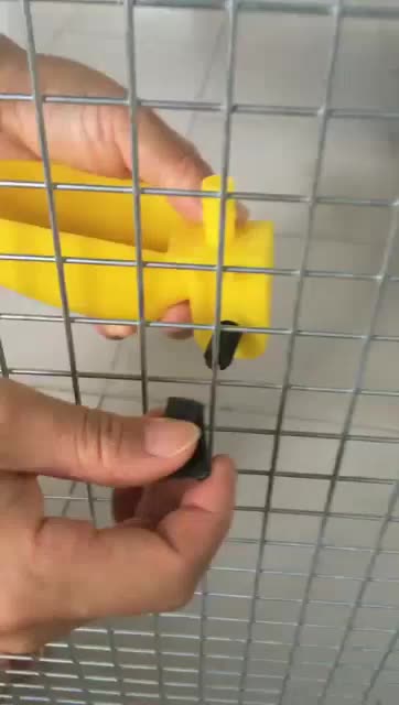 Nipple Nipel Nepel Puyuh P1 Alat Minum Puyuh - Model Terbaru, Material Plastik Murni, Panjang 12cm, Tebal 1,7mm