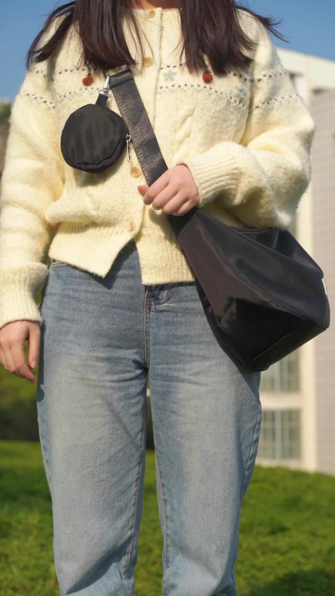 Ready! COD! Tas Selempang Wanita Nilon Korea Tas Slingbag Large Shoulder Bag Classic Tas Bahu Pelajar Tas Pangsit 2-in-1 Kapasitas Super Besar Tas Bahu Selempang Fashion Import Tas Cewek Hitam
