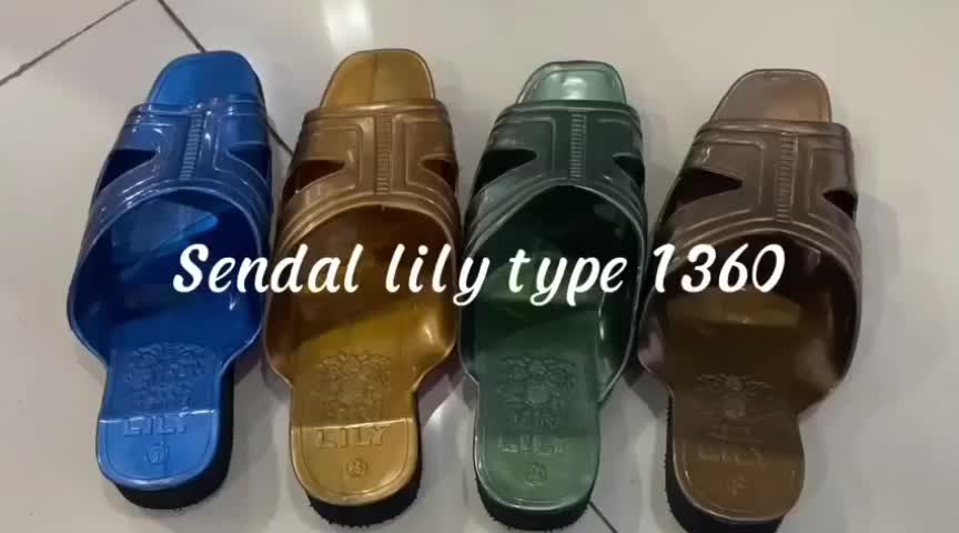 Sandal Lily Tipe 1360 | Sandal Lily Wanita Ringan Bahan Karet Mengkilap | Sendal Jadul Legendaris