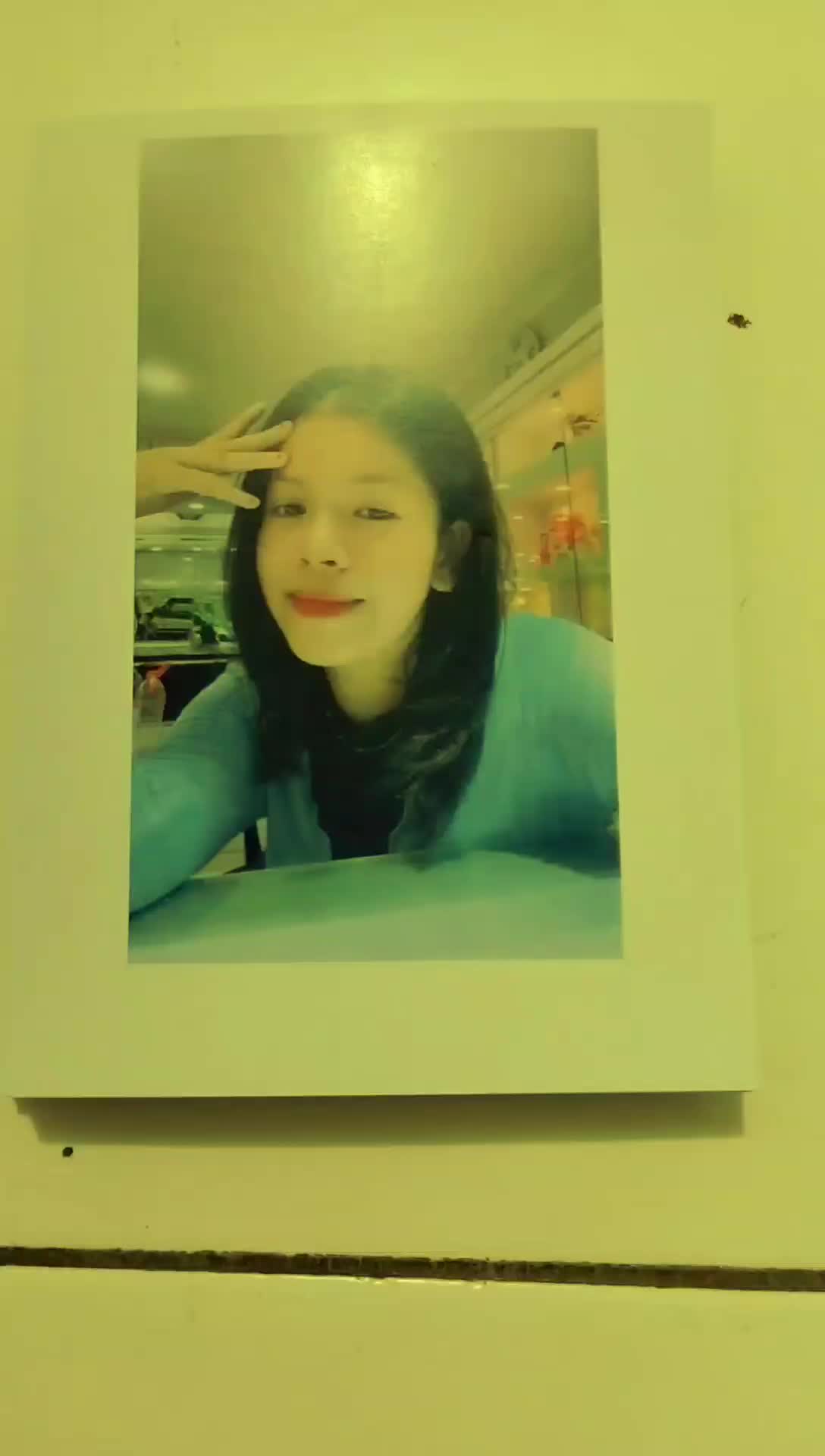 cetak poto custom polaroid ukuran 2R bisa 100 poto-125 poto-150 poto-175poto-200 poto berqualitas ring light camera