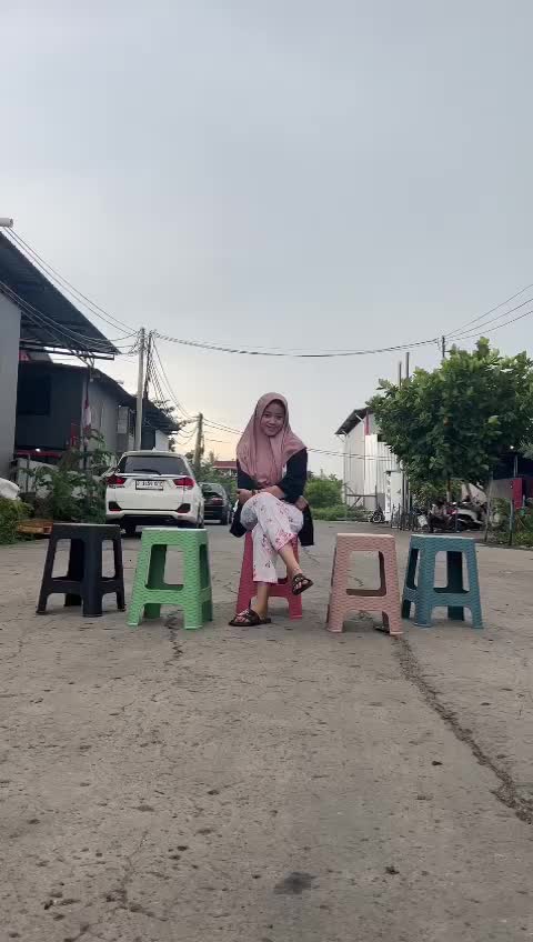 Mall Perabot [6 Pcs] Kursi Baso | Bangku Plastik Segi Rotan Motif Anyam | Taman Kursi Bakso Furniture