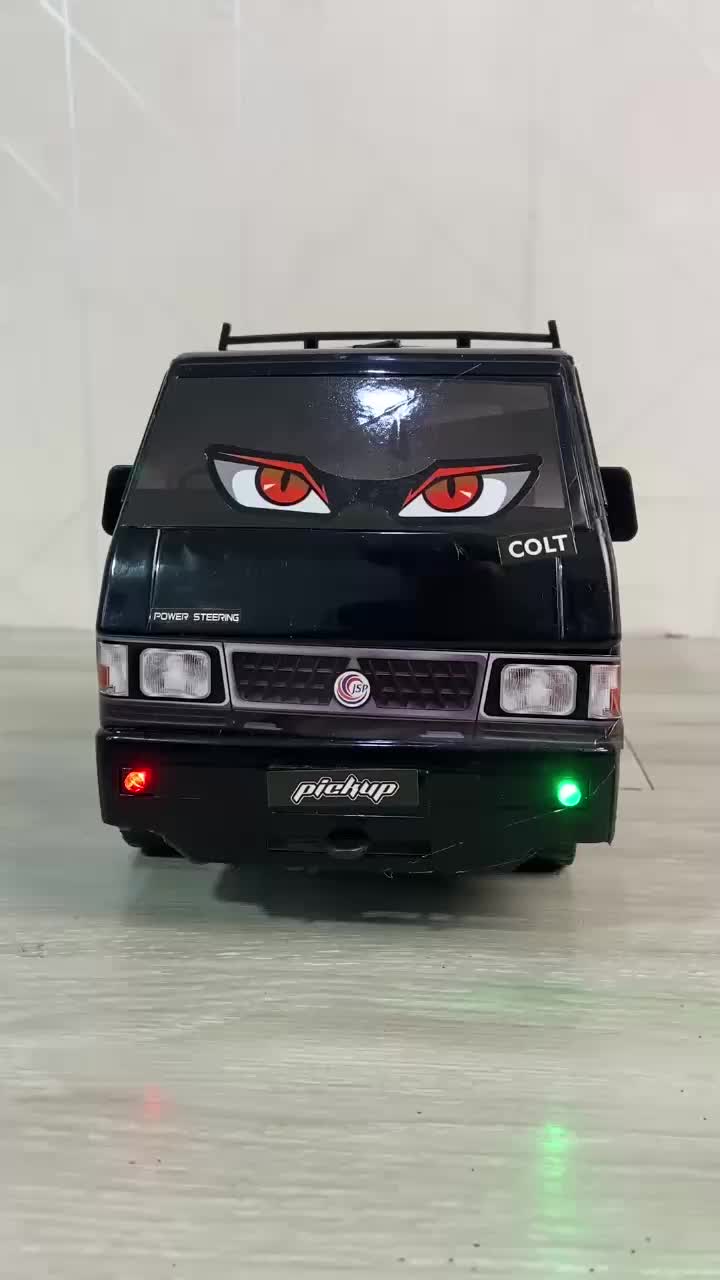 WINNO Mainan Anak Mobil Pick Up L300 Lampu & Musik Black Edition DT 07-MK IC BO Mainan Mobil Anak Laki-Laki Dilengkapi Lampu Musik Baterai Plastik Bak Control Remote