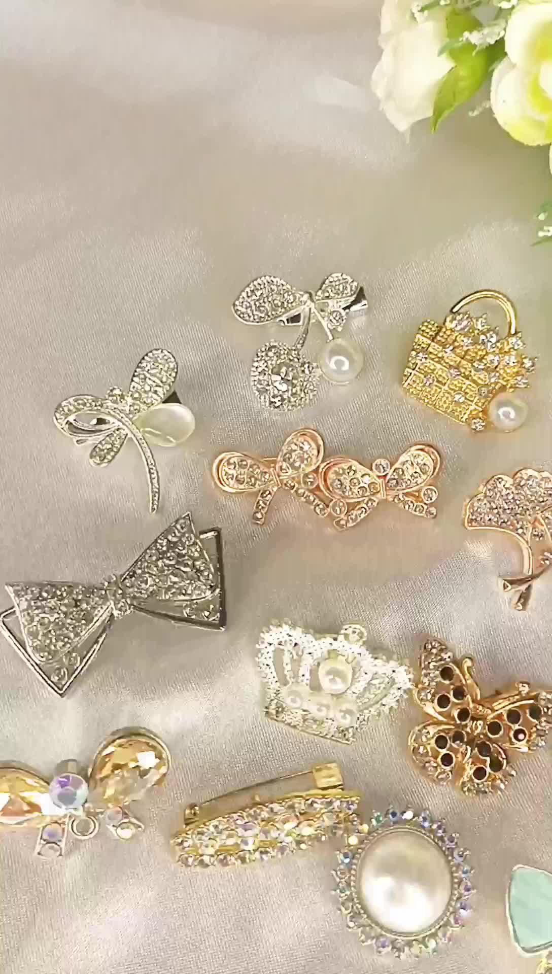15 pcs BROS MIDI 2-3cm Campur Motif Beda Semua Bross Pin Peniti Hijab Random Mix Model Motif Silver Gold Penjepit