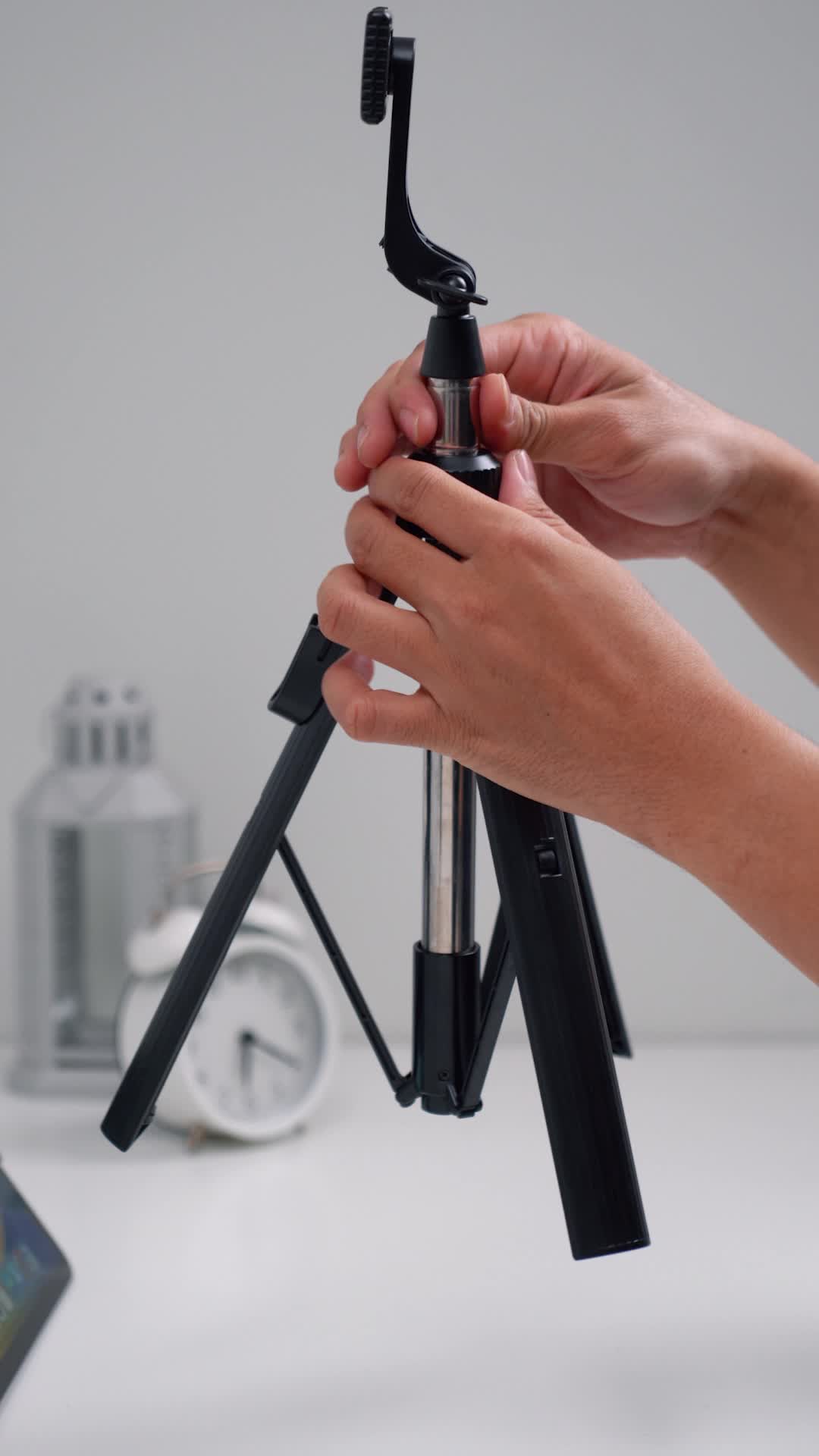 MIXIO A31 160CM Tongsis Bluetooth Selfie Stick Tripod
