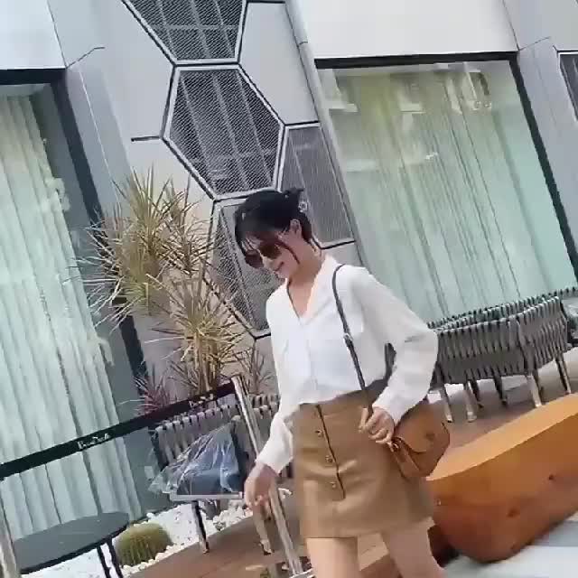 Tas Selempang Kekinian Wanita Terbaru Lagi Trendy