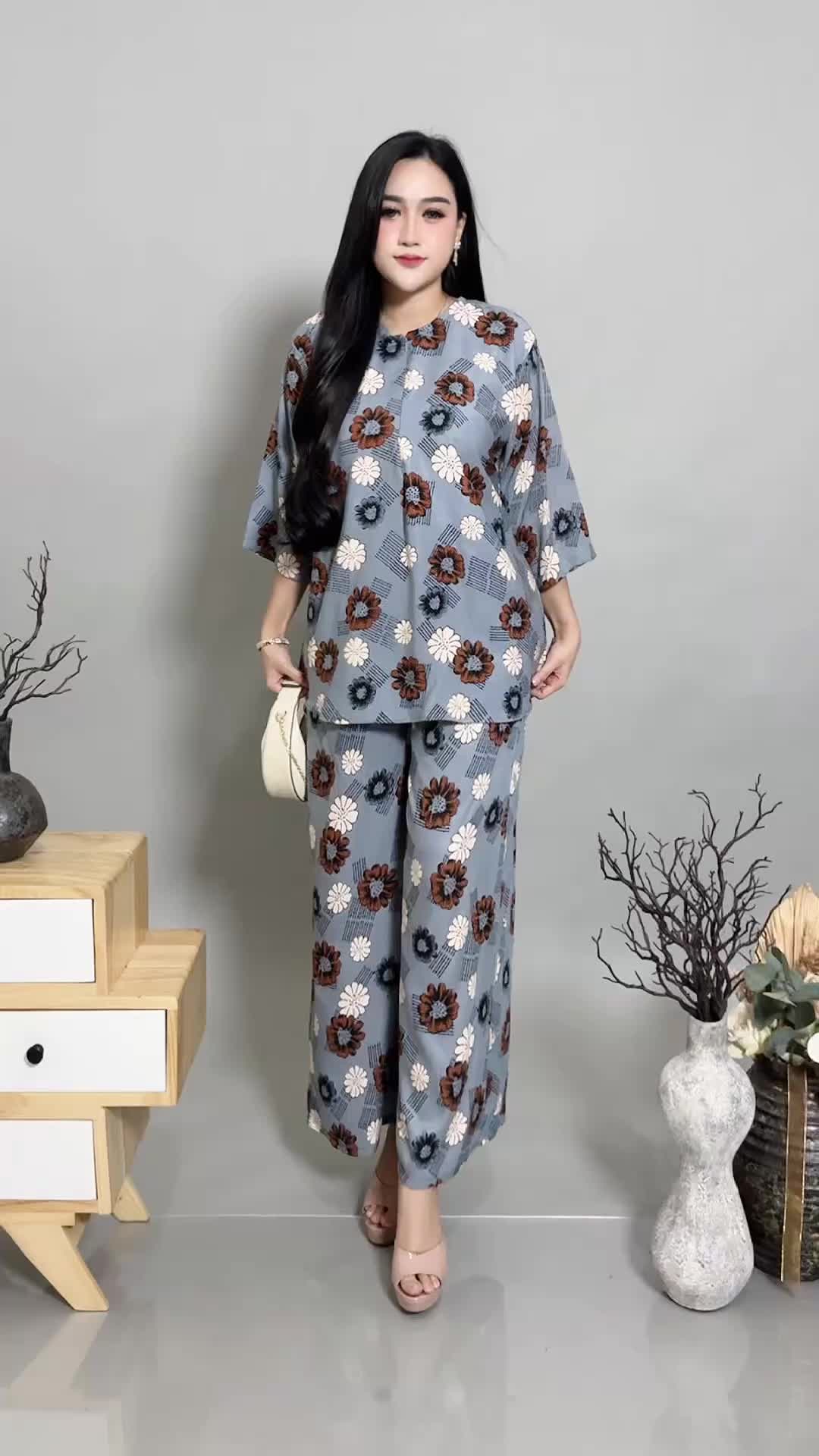 One Set Daily Setelan Rayon Wanita Lengan 3/4 Dewasa Resleting Rayon Premium