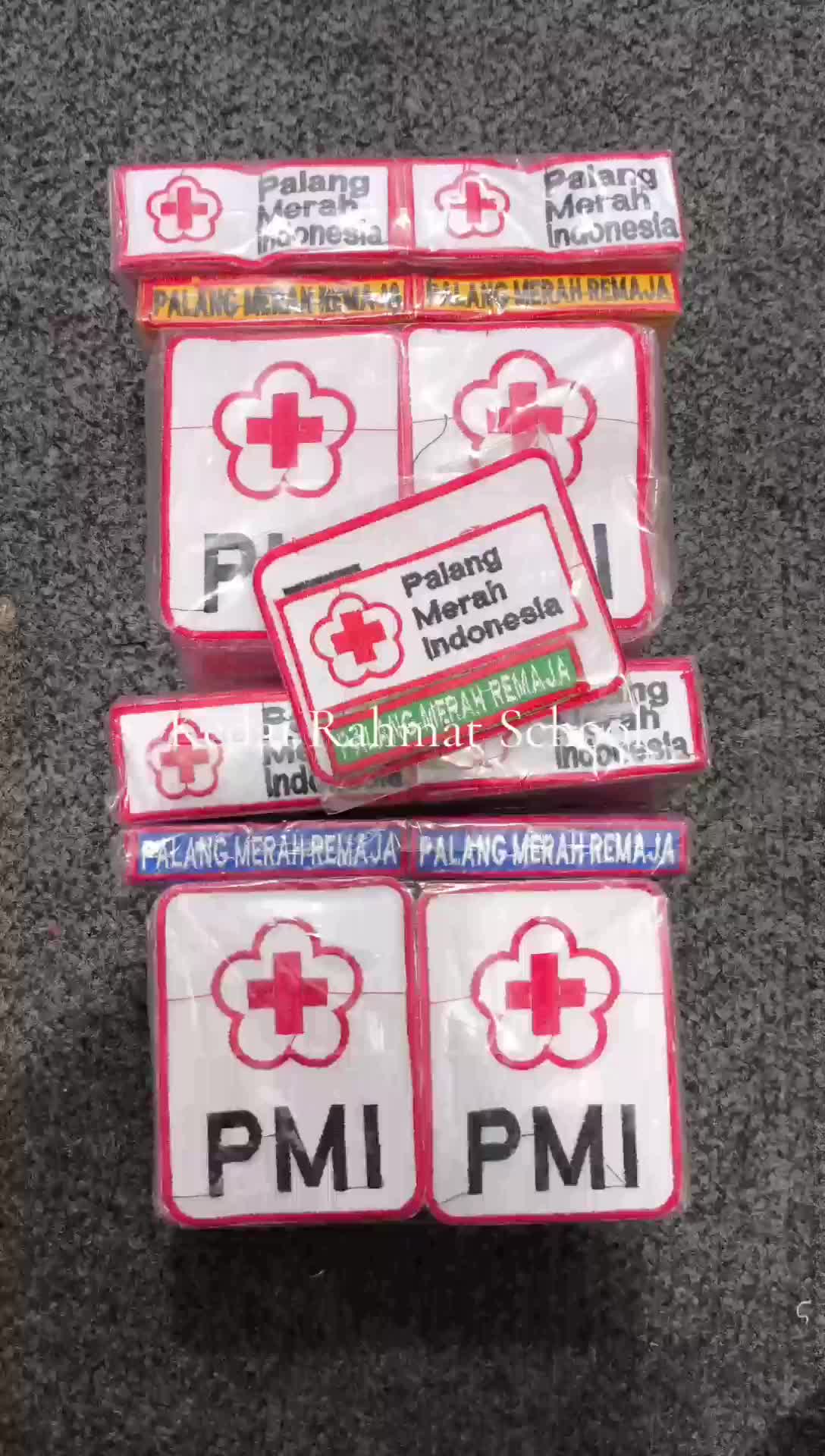 Set Bet Logo Lambang Atribut Bordir PMI PMR Mula Wira Madya SD SMP SMA Bisa Bordir Nama