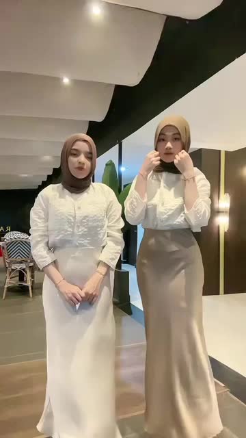ROK SATIN SILK A LINE MERMAID SKIRT SATIN Wanita Panjang