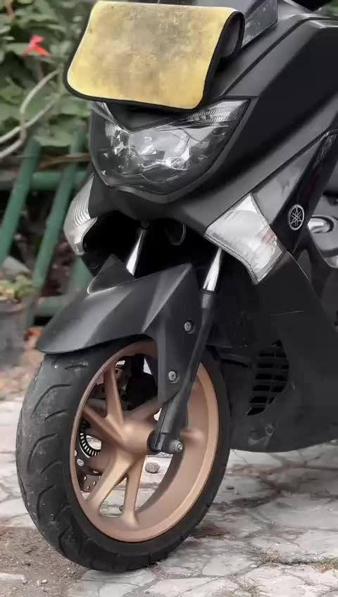 Black Restorer by Axs Clean/Penghitam Body Kasar & Ban (Efek Daun Talas) Untuk Mobil/Motor